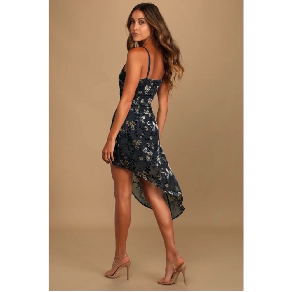 Lulus NWT Floral Navy Blue Asymmetrical Dress (size M) - Picture 3 of 8